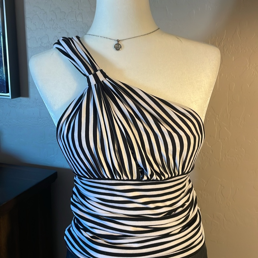 white house black market Black and White Striped Halter Top - Picture 4 of 7